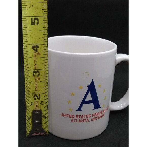 Vtg. United States Atlanta, Georgia Penitentiary mug souvenir - Picture 7 of 12